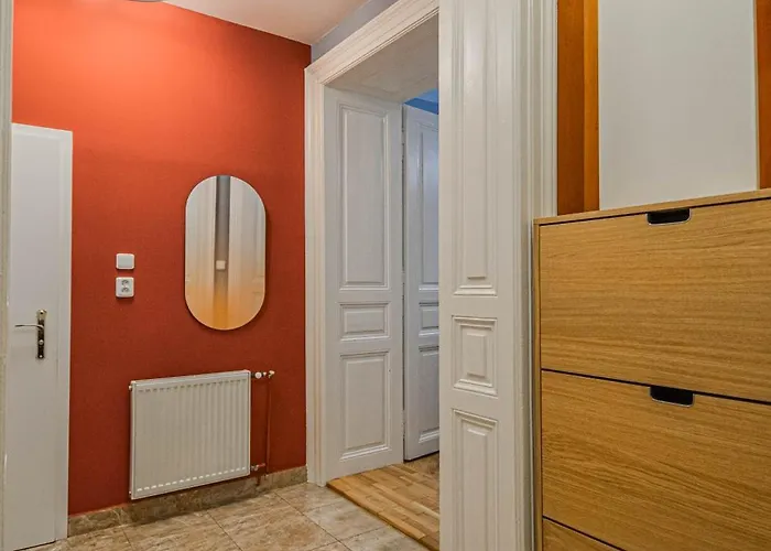 Celebration Flat By Ruterra * Prague