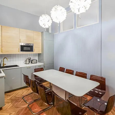 Celebration Flat By Ruterra Apartment