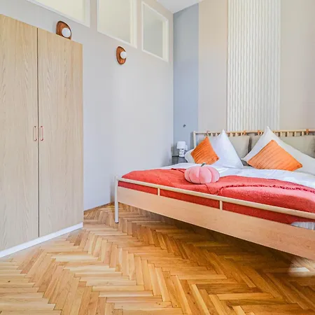Celebration Flat By Ruterra *