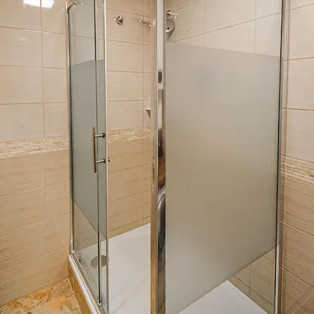 Celebration Flat By Ruterra