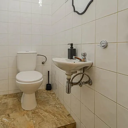 Apartment Celebration Flat By Ruterra