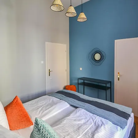 Apartment Celebration Flat By Ruterra *