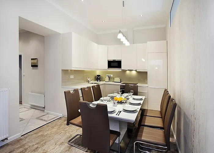 Celebration Flat By Ruterra *