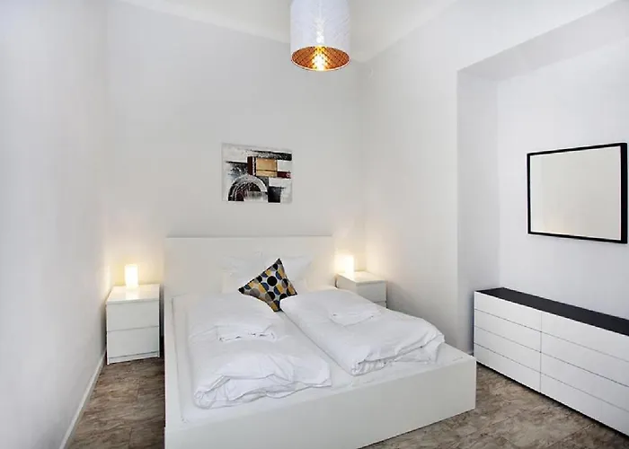 Celebration Flat By Ruterra Apartment Prag